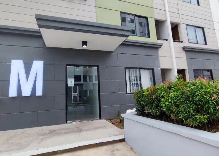 Plumera Mactan Near Airport Hotel apartamentowy Bankal