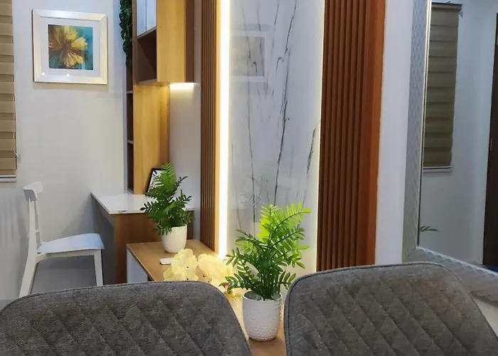 Plumera Mactan Near Airport Hotel apartamentowy Bankal